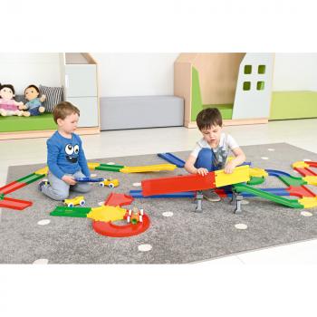 Fahrbahn, 14,2 m, mit Rampe