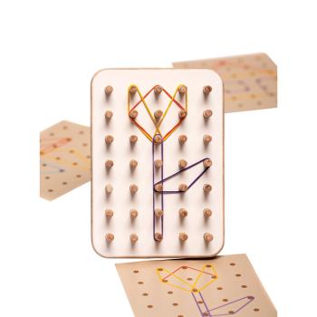 Good Wood Geoboard Montessori, weiss