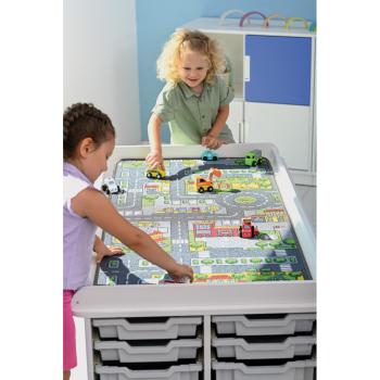 Grossflächiger Mehrzwecktisch auf Rollen, rechteckig, H 57, weiss