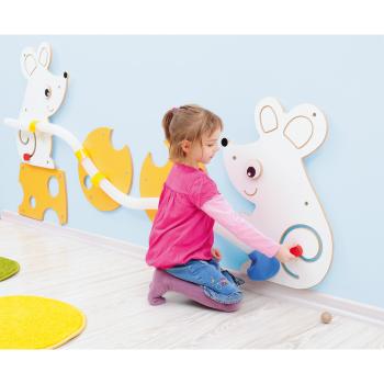 Wandapplikation mit Rohrpost, Spielende Mäuschen