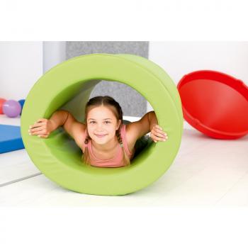 Tunnel aus Schaumstoff