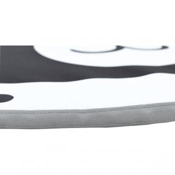 Krabbelmatte, schwarzes Kätzchen