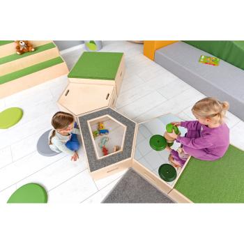 Pentagonalpodest, H 20 cm, mit Fenster