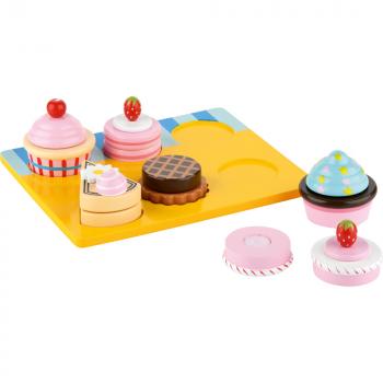Törtchen und Cupcakes aus Holz