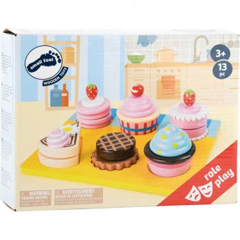Törtchen und Cupcakes aus Holz