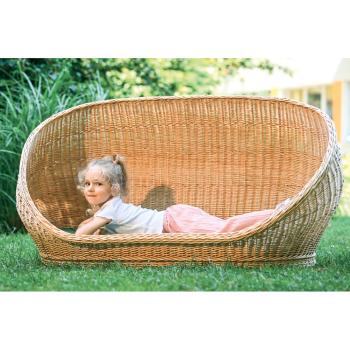 Cosy Rattansofa, mit Kissen