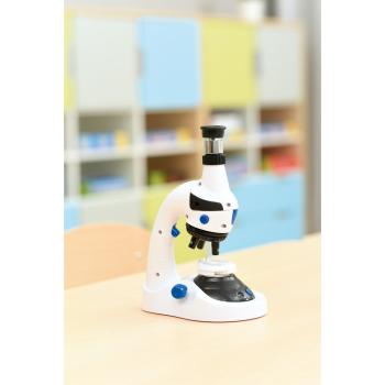 Mikroskop mit Zubehör