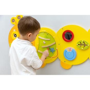Wandapplikation - Raupe mit 5 Spielen