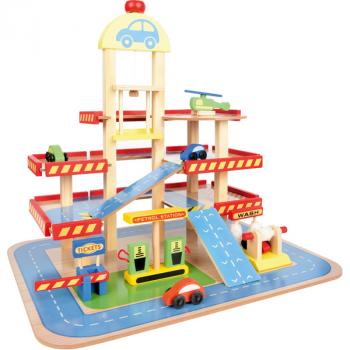 Buntes Holz-Parkhaus