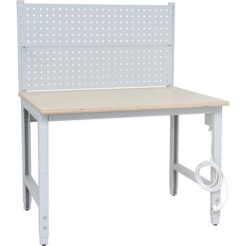 Schüler Werkbank mit Werkzeugwand