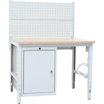 Schüler Werkbank mit Werkzeugwand und Schrank