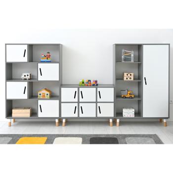 TAB Asymmetrischer Schrank XL, mit 4 kleinen Türen