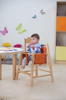 Hochstuhl NEST mit Sitzpolster