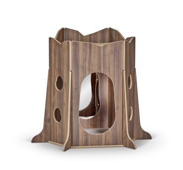 Baumstamm-Versteckhöhle