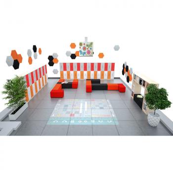 Schulkorridor mit Leseecke und Magischem Teppich