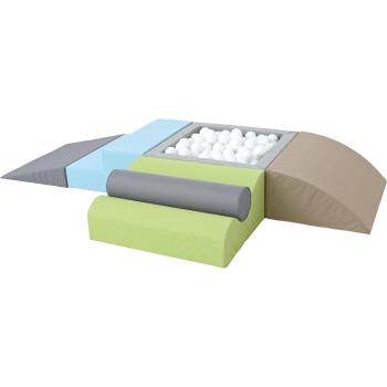 Ballbad quadratisch, mit Schaumstoffbausteinen