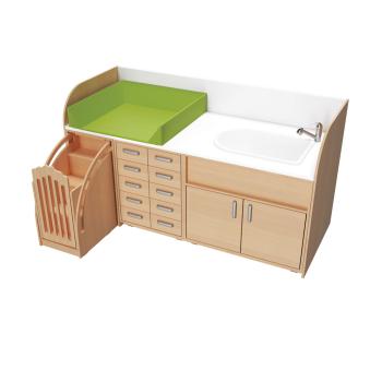 Wickelkommoden-Landschaft 7, T 90 cm, mit Badewanne, Wickelauflage hellgrün