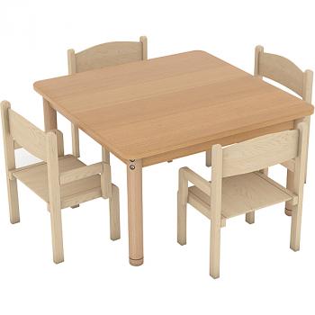 Set Nr. 1 - Quadratischer Tisch aus Ahorn mit 4 Stühlen aus Buche, Grösse 0