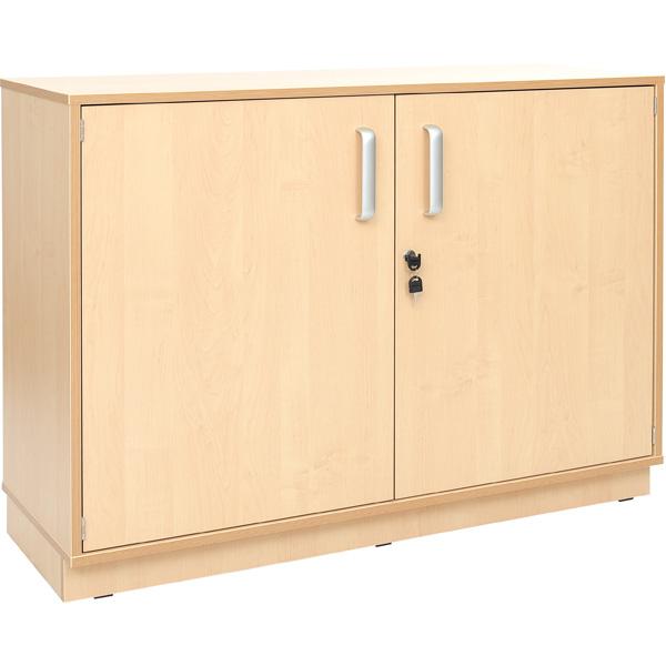 Schrank M mit 3 Einlegeböden, abschliessbar - B 118, auf Sockel