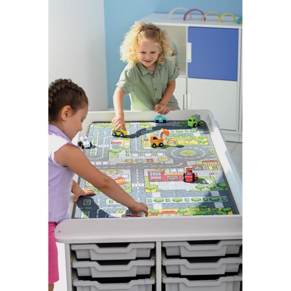 Grossflächiger Mehrzwecktisch auf Rollen, rechteckig, H 57, weiss