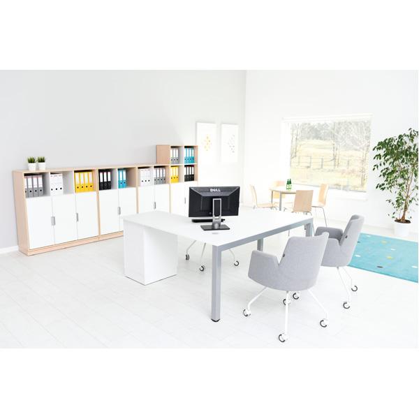 Grande L-Schreibtisch mit Metallbeinen, Sitzplatz links - weiss