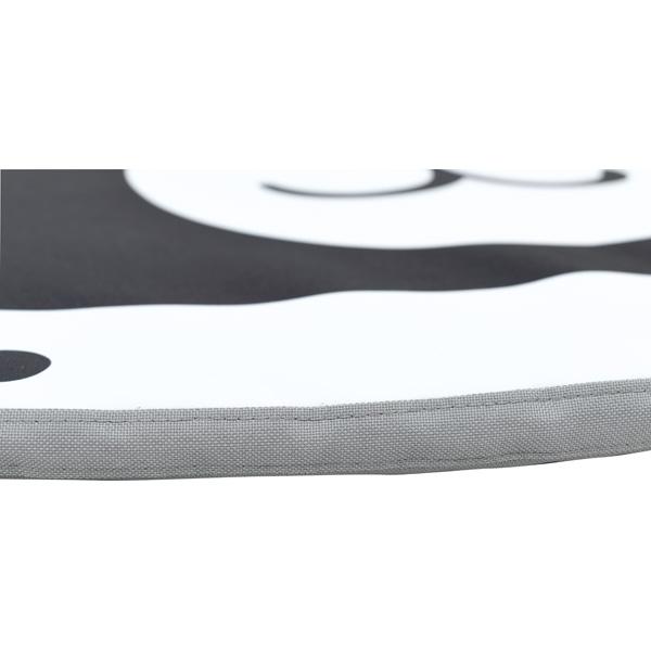 Krabbelmatte, schwarzes Kätzchen