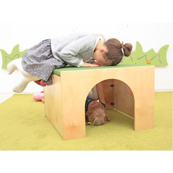 Podest mit Fenster, H 45 cm, hellgrün