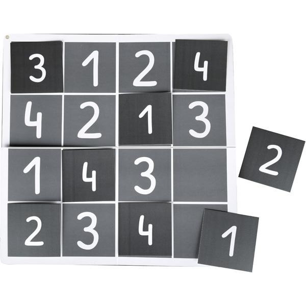 Zweiseitiges Sudoku 4 x 4 - Würfel und Zahlen