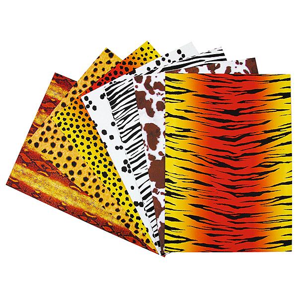 Karton in Tierfell-Optik