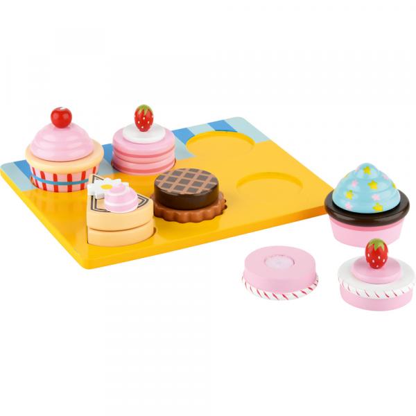 Törtchen und Cupcakes aus Holz