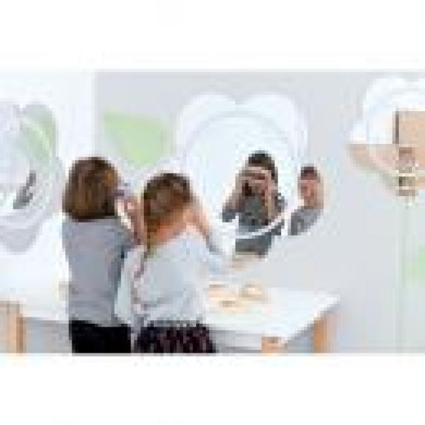 Blumenförmige Spiegel