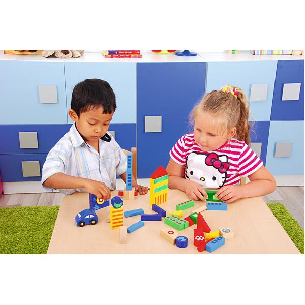 Holzbausteine mit Mustern