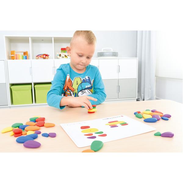 Regenbogen-Steine mit Aufgabenkarten