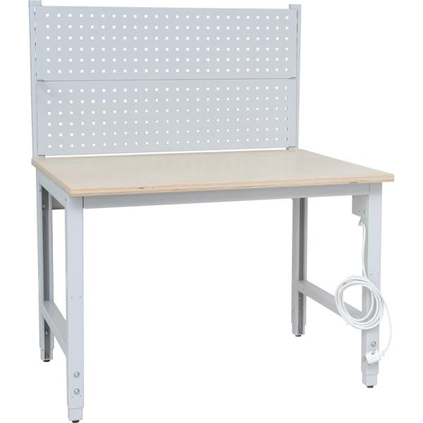 Schüler Werkbank mit Werkzeugwand