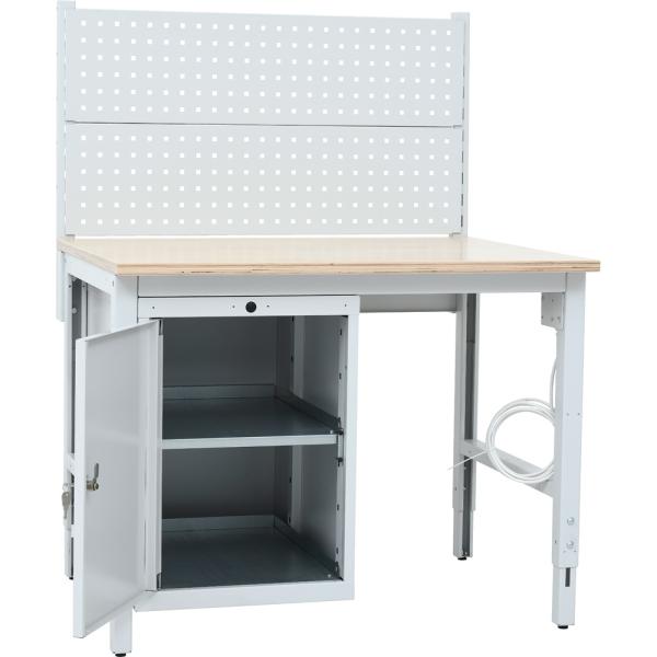 Schüler Werkbank mit Werkzeugwand und Schrank