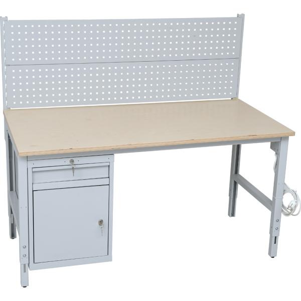 Lehrer Werkbank mit Werkzeugwand und Schrank