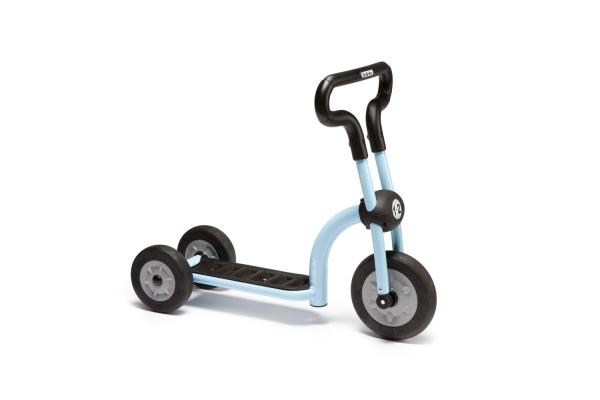 Roller Active mit zwei Hinterräder, blau