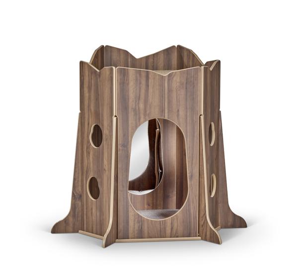 Baumstamm-Versteckhöhle