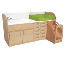 Wickelkommoden-Landschaft, T 90 cm, mit Badewanne, Treppe mit Tür